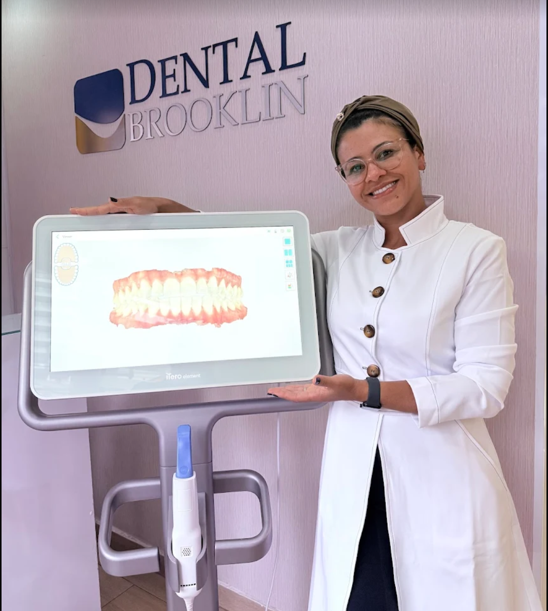 Dra. Geane Cruz, especialista em Ortodontia e Invisalign na Dental Brooklin
